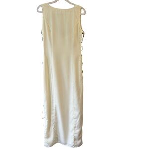 Commense Cream Sleeveless Sheath Dress Scoop Neck Open Sides Women’s M NEW